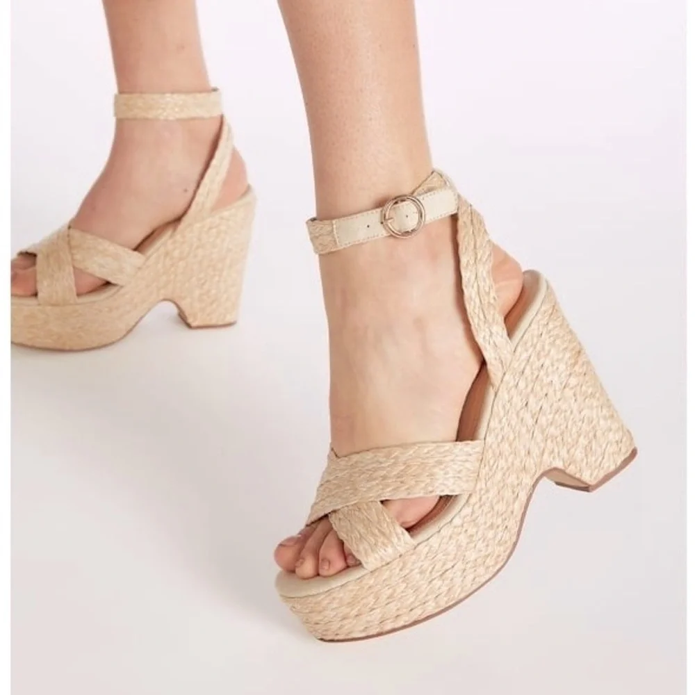 JUSTFAB Mia Natural Raffia Wedge Sandal Tan Chunky Heel Platform Shoes Size 8.5